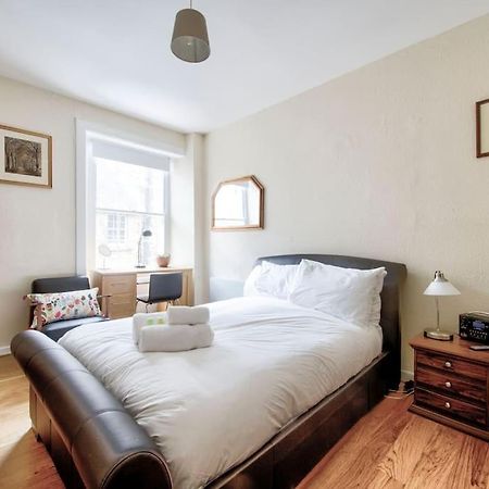شقة Charm & Character On Historic Rose Street إدنبرة المظهر الخارجي الصورة