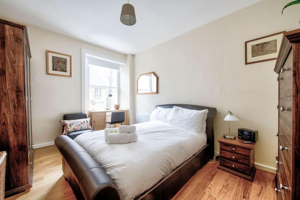 شقة Charm & Character On Historic Rose Street إدنبرة المظهر الخارجي الصورة